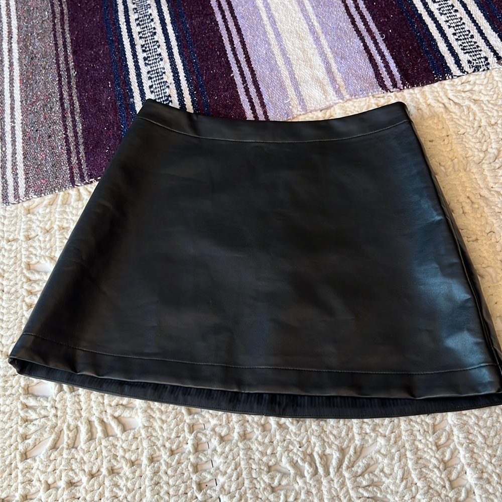 GAP A-Line Mini Skirt Faux Leather Black Womens 12 NWT